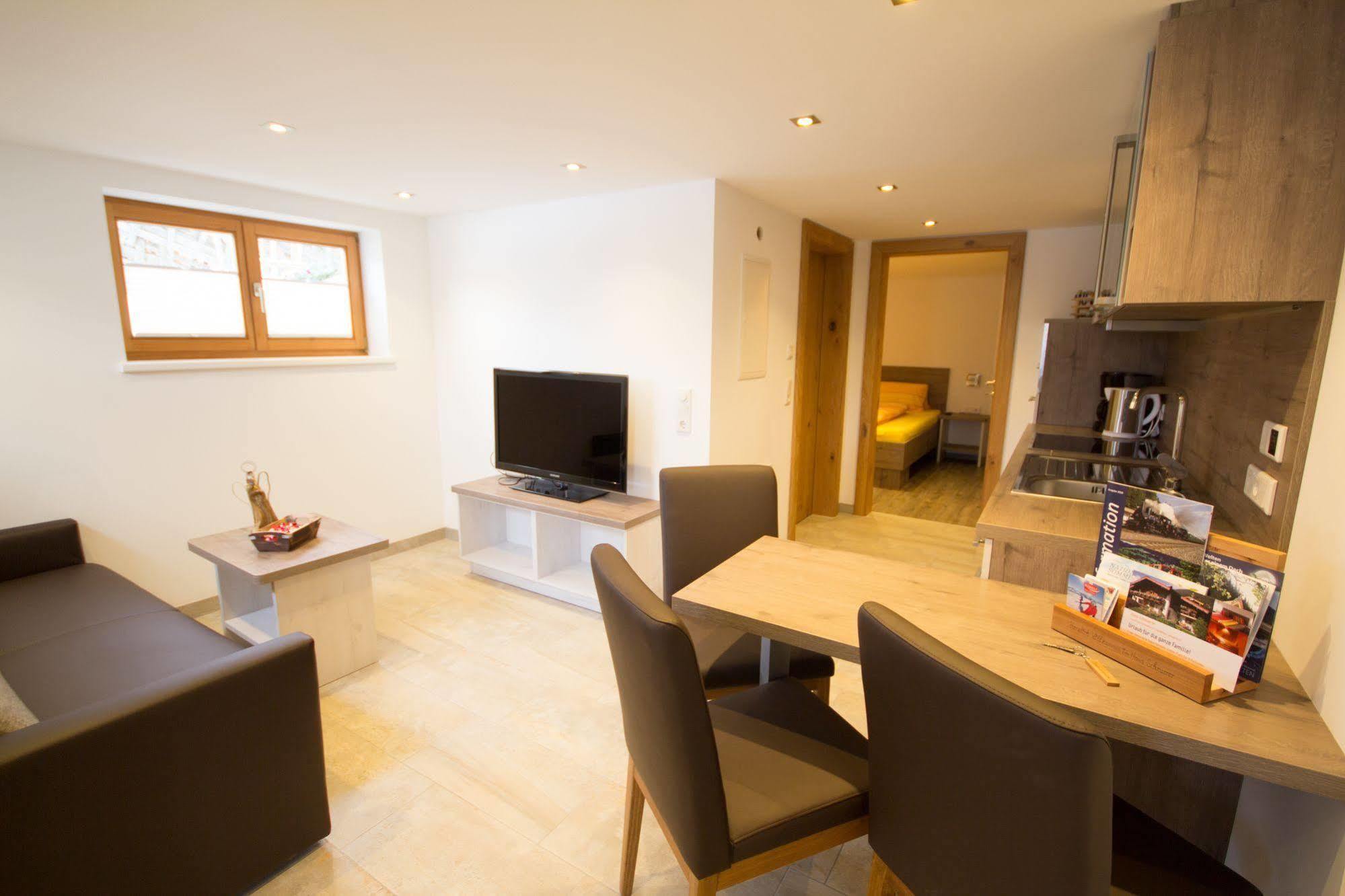 Apartament Haus Scheuerer Neukirchen am Großvenediger Zewnętrze zdjęcie