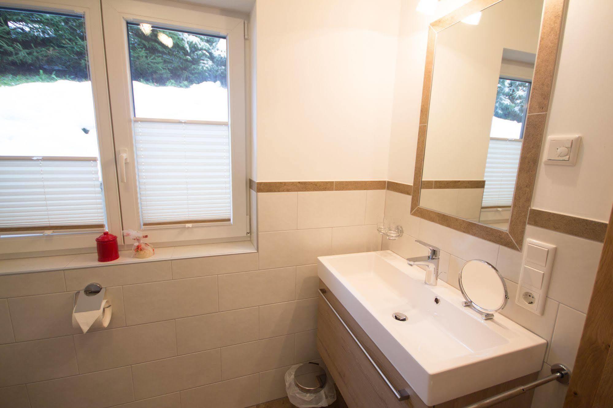 Apartament Haus Scheuerer Neukirchen am Großvenediger Zewnętrze zdjęcie